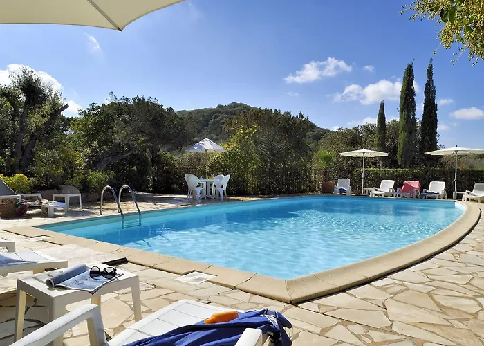 U Cantu Di I Cardellini Порто-Веккьо